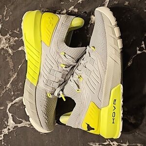 Project Rock HOVR Women's 8.5 NWOT